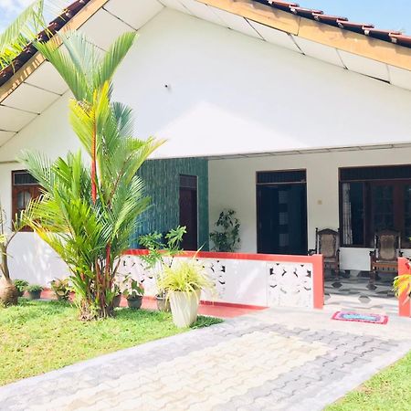Family Villa Мириса Екстериор снимка